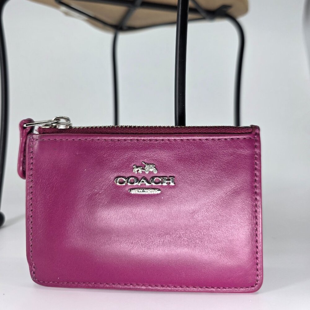 ​🌸​ Coach Mini Skinny ID Case in Vivid Pink - Smooth Leather - Style 64785B 🌸 - Picture 2 of 7